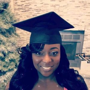 Meet your Posher, Kendra